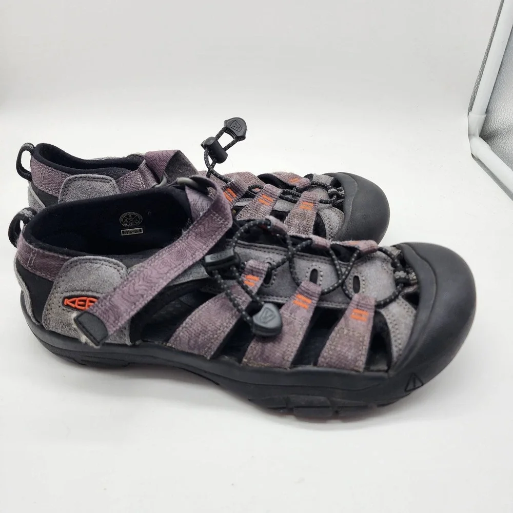 KEEN Newport H2 Big Kids Youth 6 Steel Grey Black Closed Toe Water Sandals